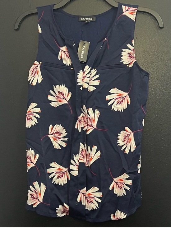Express Tops - EXPRESS Navy Sleeveless Floral Blouse